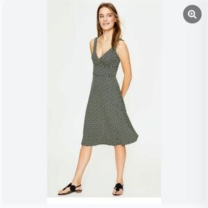 BODEN WILLA JERSEY WRAP NAVY GREEN APPLE PRINT DRESS NWT Size 6.